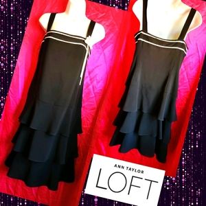 🗺️ Ann Taylor LOFT flapper little black dress EUC